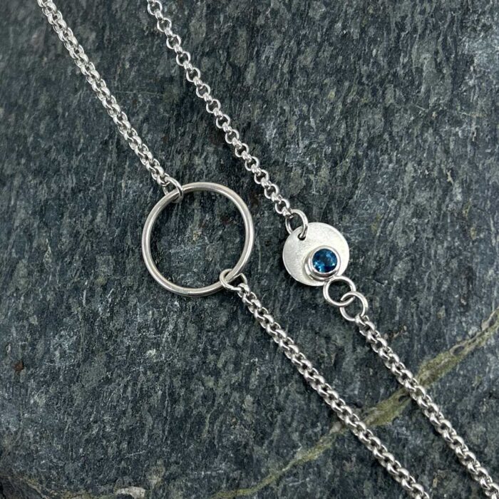 Lange Kette mit Topaz – Bild 2