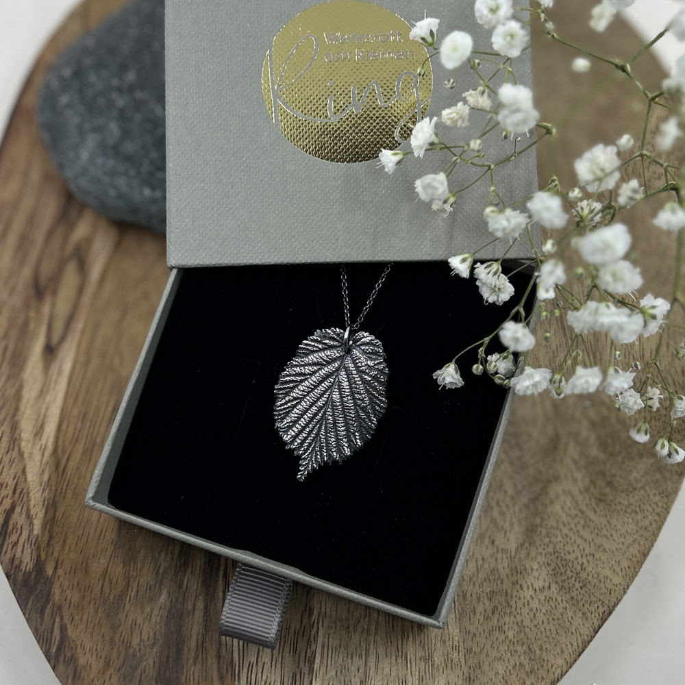 Haselnuss Silber Kette