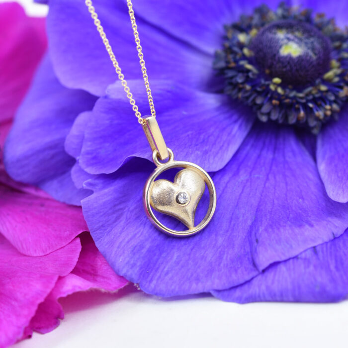 Gold-Herzchen mit Diamant