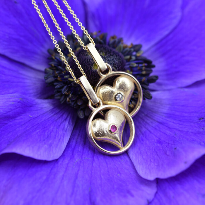 Gold-Herzchen mit Diamant – Bild 2