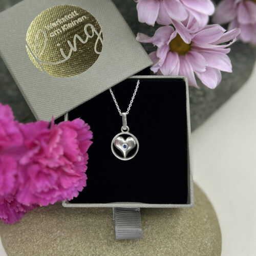 Valentinsgeschenk Schmuck aus Silber Herz Anhänger Saphir