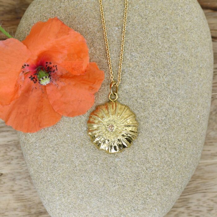 Poppy-Anhänger in Silber vergoldet