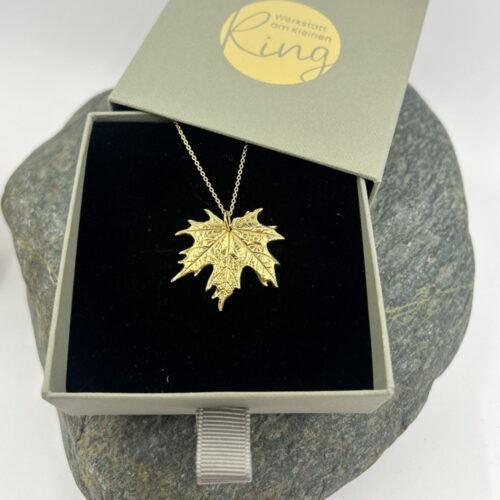 Ahorn-Schmuck