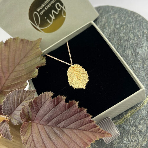 Haselnuss Blatt Schmuck