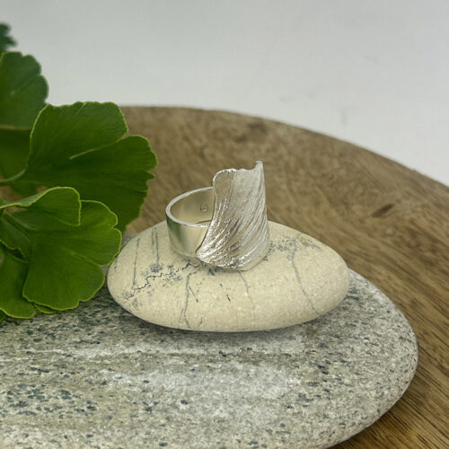 Ginkgo Blatt Ring